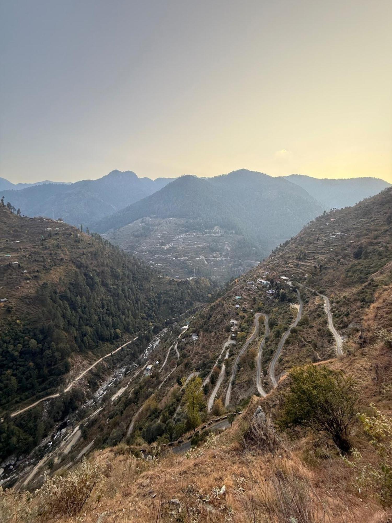 The Void - Tirthan Valley Gushaini المظهر الخارجي الصورة
